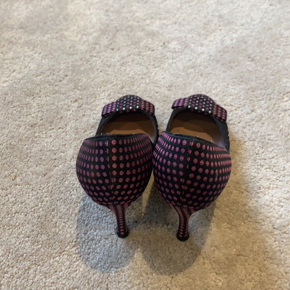 Tabitha Simmons - Picture 2 of 7